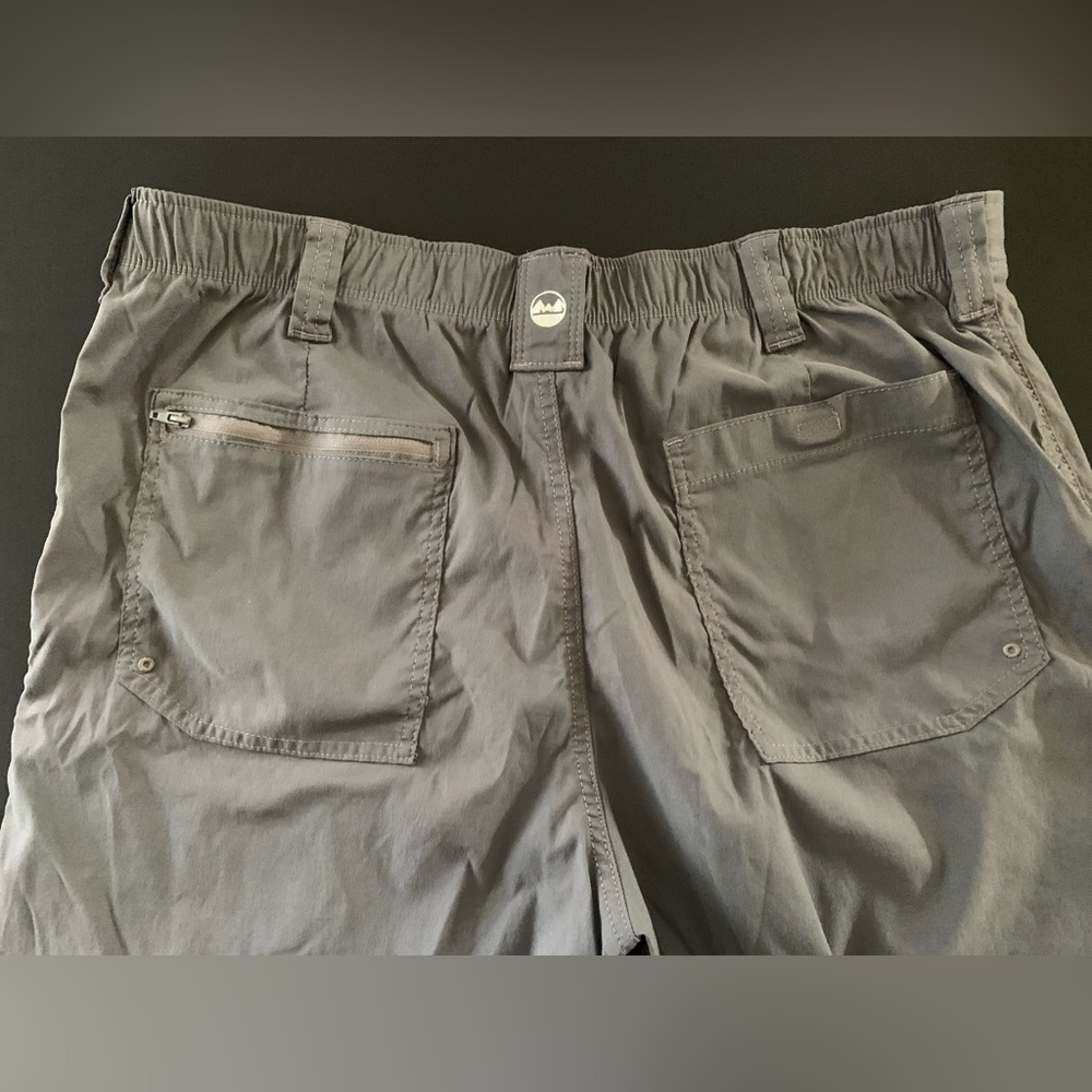 Wrangler Casual Gray  Pull-On Shorts with Logo Button - Picture 8 of 8